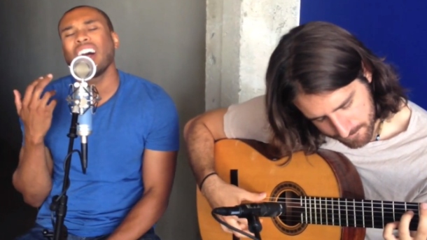 Read more about the article Американац пева песму Томе Здравковића